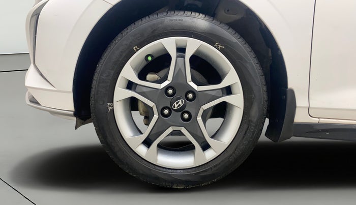 2024 Hyundai NEW I20 Sportz (O) 1.2 IVT, Petrol, Automatic, 36,096 km, Left Front Wheel