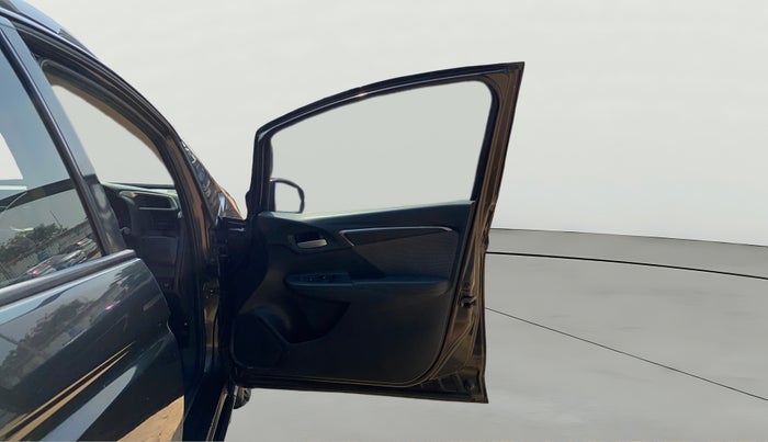 2017 Honda WR-V 1.2L I-VTEC VX MT, CNG, Manual, 1,41,352 km, RHS Front Door