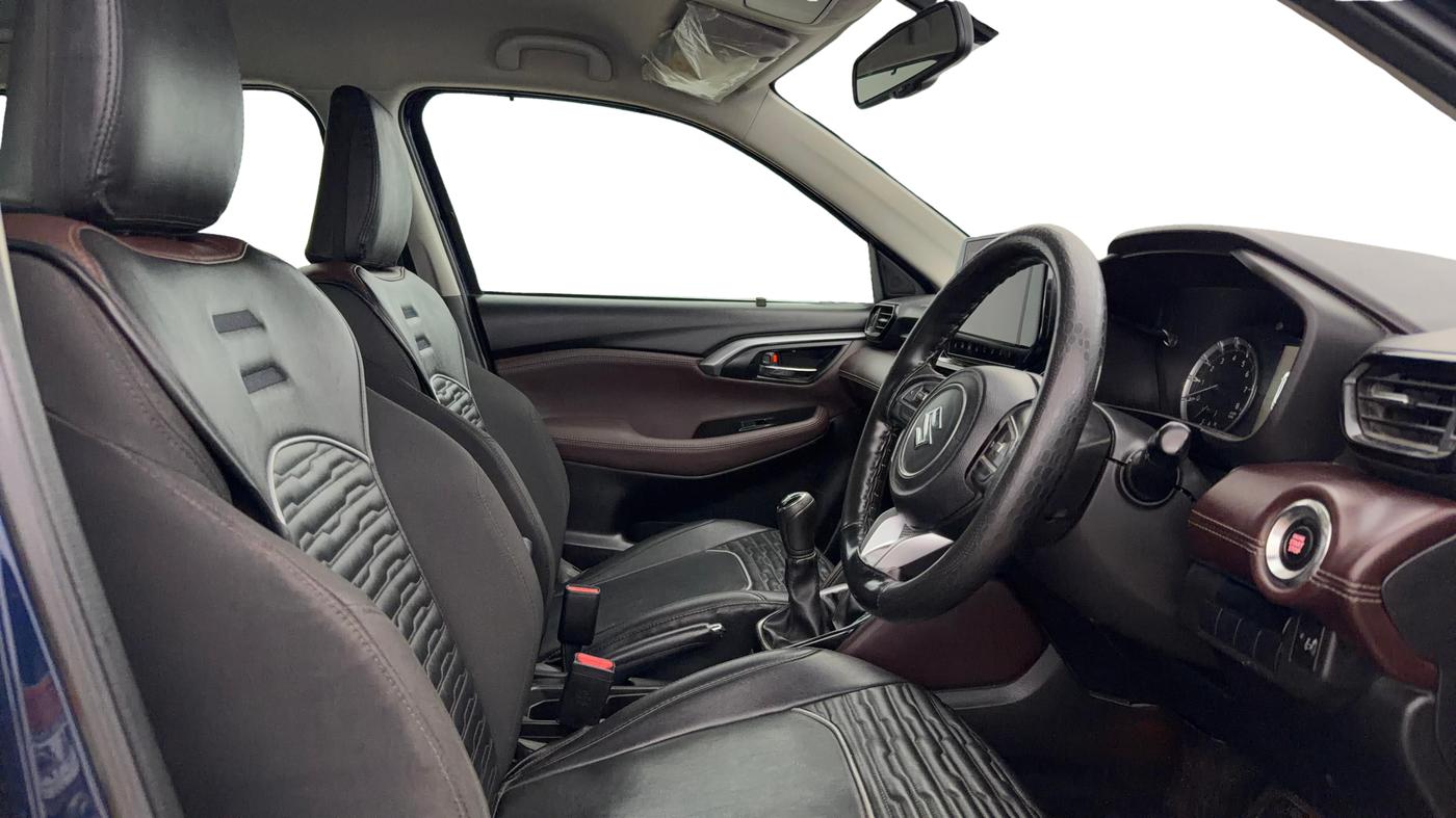 2023 Maruti Grand Vitara ZETA SMART HYBRID, Petrol, Manual, 79,844 km, Right Side Front Door Cabin