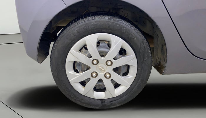 2017 Hyundai Eon MAGNA +, Petrol, Manual, 81,583 km, Right Rear Wheel