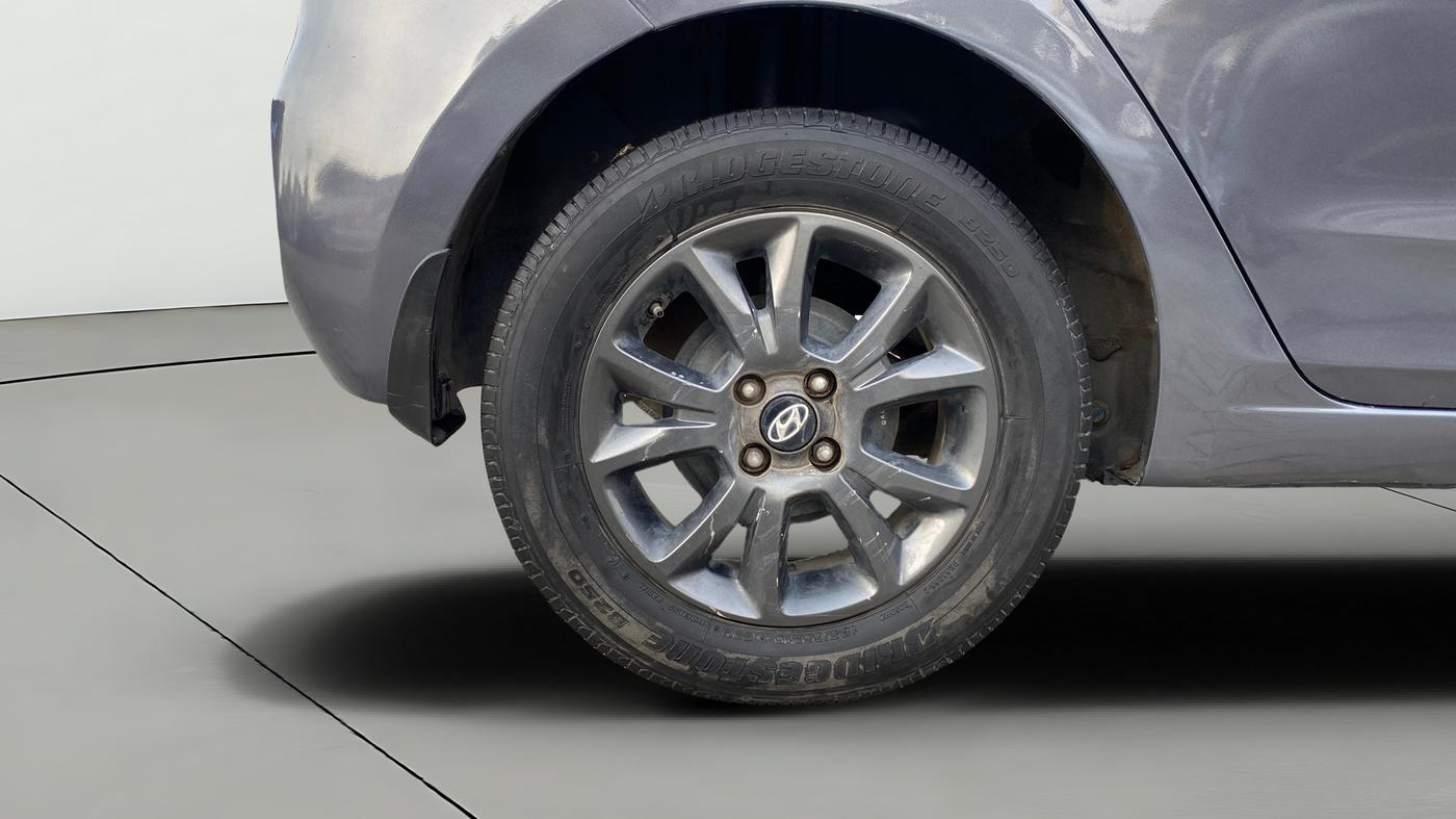 2019 Hyundai Elite i20 SPORTZ PLUS  1.2 CVT, Petrol, Automatic, 67,194 km, Right Rear Wheel