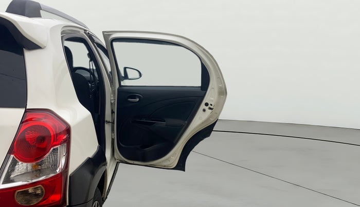 2014 Toyota Etios CROSS 1.4 VD, Diesel, Manual, 80,834 km, RHS Rear Door