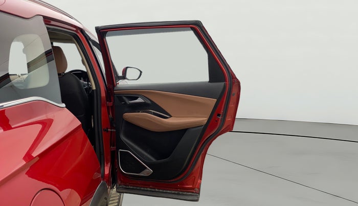 2024 MG HECTOR PLUS SAVVY PRO 1.5 TURBO CVT 6 STR, Petrol, Automatic, 43,507 km, RHS Rear Door