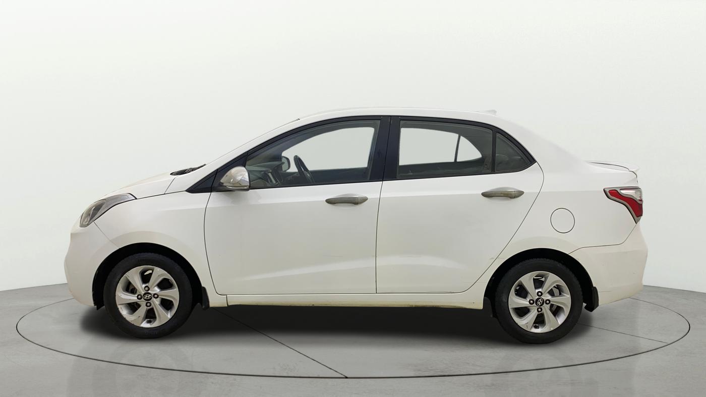 2019 Hyundai Xcent SX 1.2, CNG, Manual, 1,30,952 km, Left Side