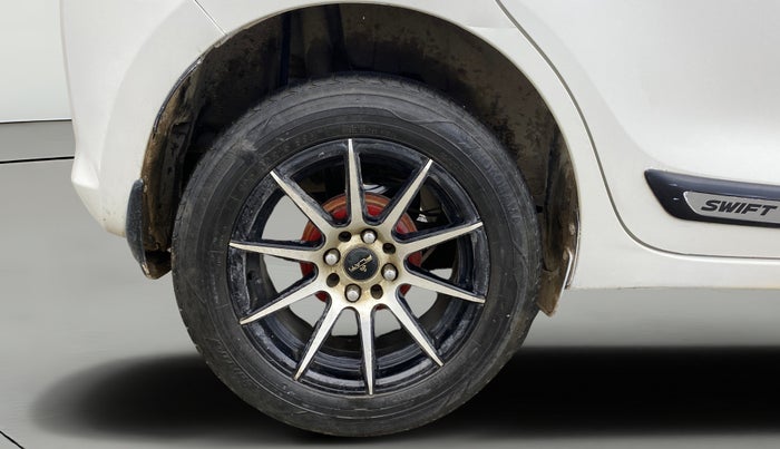 2018 Maruti Swift VXI, Petrol, Manual, 40,873 km, Right Rear Wheel