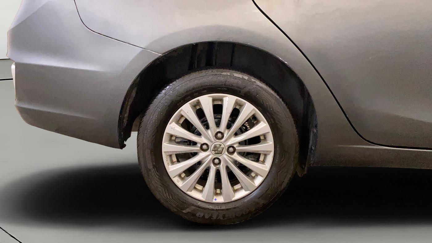 2023 Maruti Ciaz ZETA 1.5 SHVS MT PETROL, Petrol, Manual, 70,512 km, Right Rear Wheel