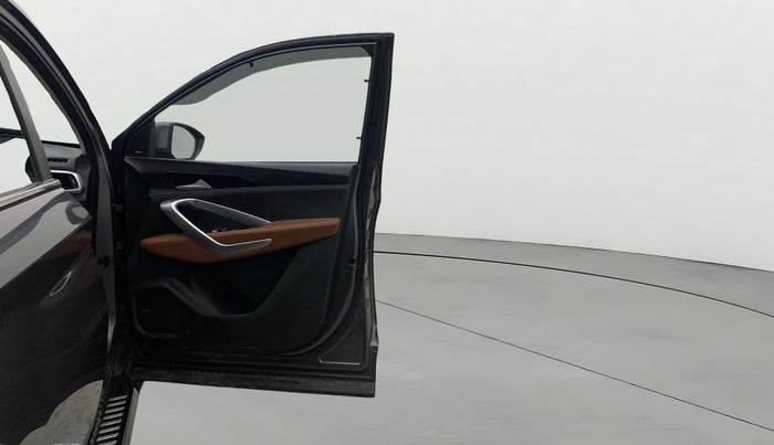 2021 MG HECTOR PLUS SHARP 2.0 DIESEL TURBO MT 6-STR, Diesel, Manual, 73,880 km, RHS Front Door