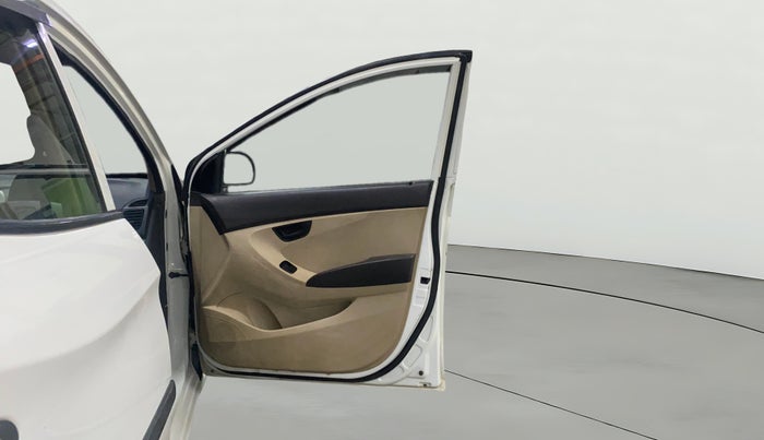 2016 Hyundai Eon ERA +, Petrol, Manual, 47,904 km, RHS Front Door