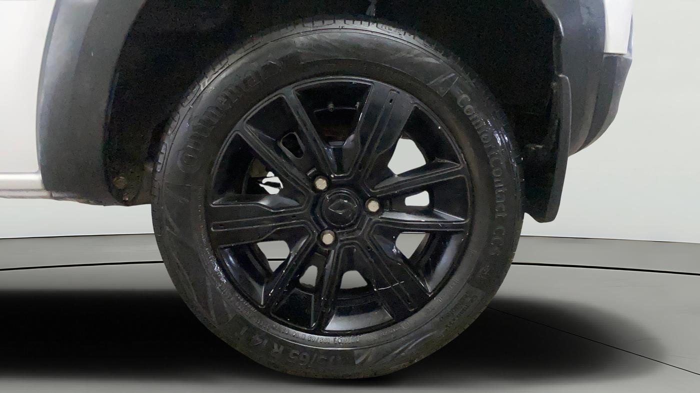 2022 Renault Kwid CLIMBER 1.0 AMT Dual Tone , Petrol, Automatic, 61,058 km, Left Rear Wheel