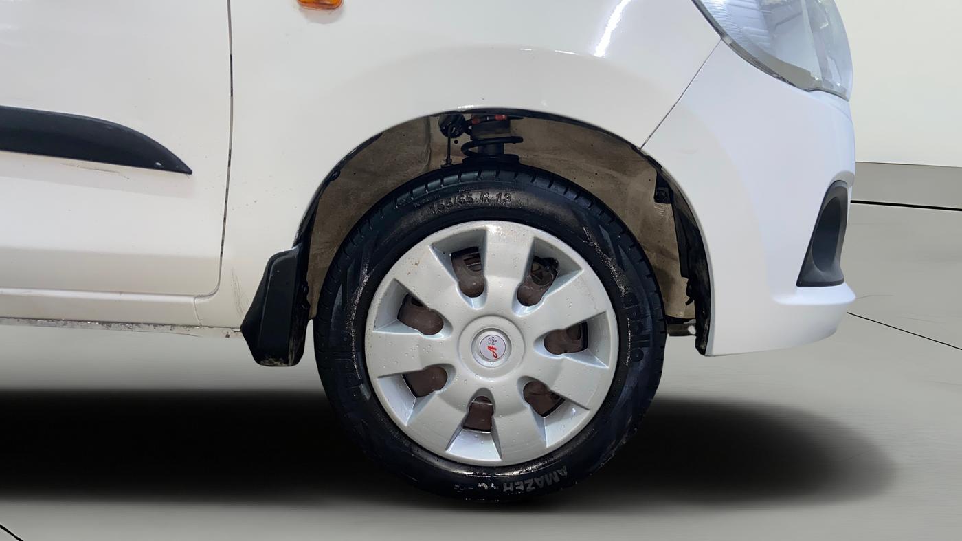 2018 Maruti Alto K10 VXI (O) AMT, CNG, Automatic, 75,467 km, Right Front Wheel