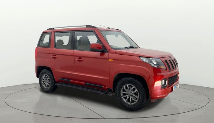2018 Mahindra TUV300 T10, Diesel, Manual, 55,556 km, Right Front Diagonal