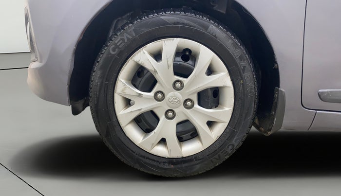 2014 Hyundai Grand i10 SPORTZ 1.2 KAPPA VTVT, Petrol, Manual, 28,456 km, Left Front Wheel
