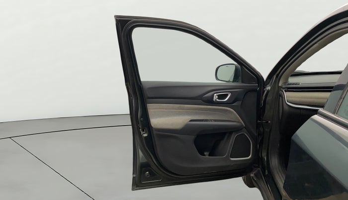 2022 Jeep Compass SPORT 1.4 PETROL DCT, Petrol, Automatic, 42,219 km, LHS Front Door