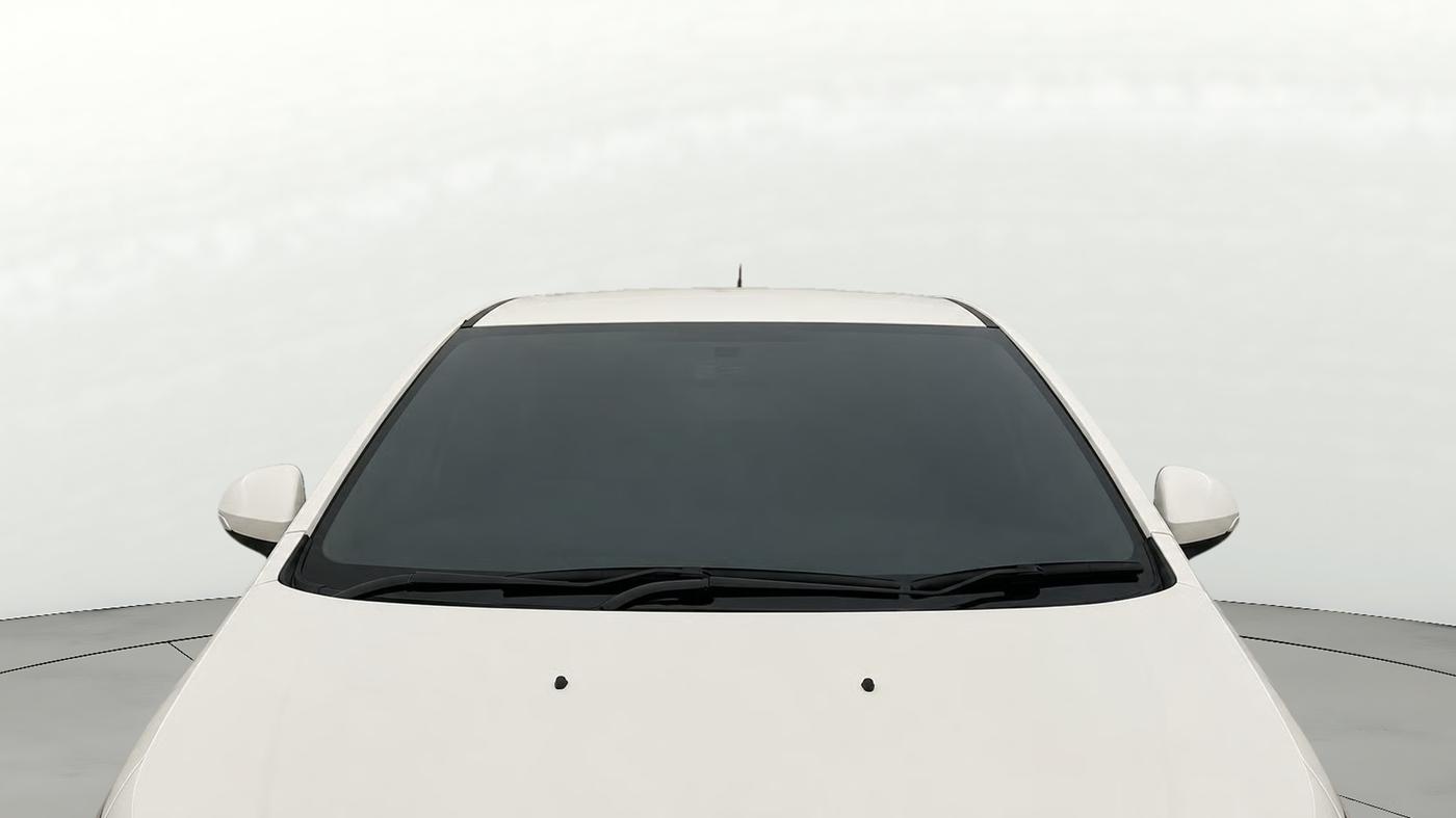 2021 Mahindra MARAZZO M 6 + 7 STR, Diesel, Manual, 79,760 km, Front Windshield