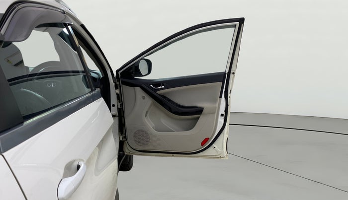 2020 Tata NEXON XZ PLUS PETROL, Petrol, Manual, 42,304 km, RHS Front Door