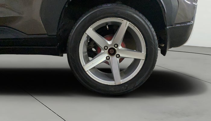 2021 Nissan MAGNITE XL, Petrol, Manual, 85,468 km, Left Rear Wheel