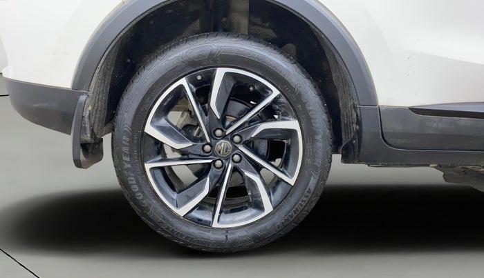 2023 MG ASTOR SAVVY 1.3 TURBO AT S RED, Petrol, Automatic, 23,588 km, Right Rear Wheel