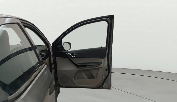 2018 Tata Tiago XZA PETROL, Petrol, Automatic, 37,593 km, RHS Front Door