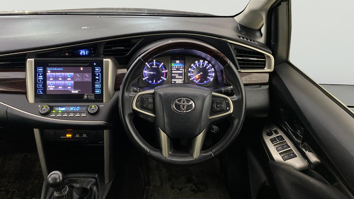 2019 Toyota Innova Crysta 2.4 VX 8 STR, Diesel, Manual, 80,404 km, Steering Wheel Close Up