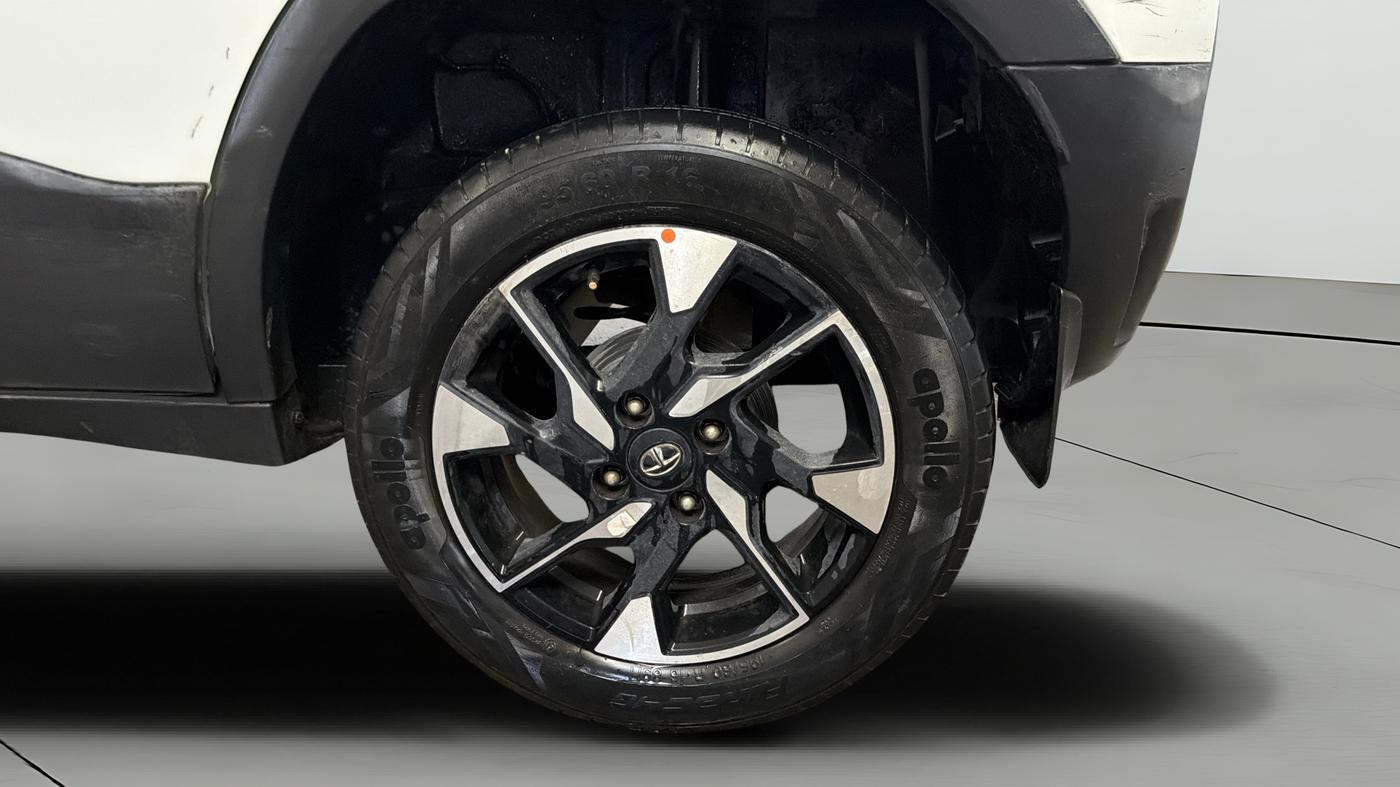 2022 Tata PUNCH CREATIVE  AMT, Petrol, Automatic, 37,616 km, Left Rear Wheel