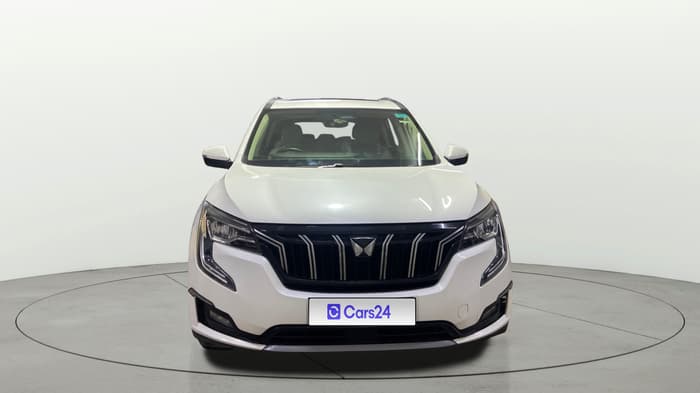 2021 Mahindra XUV700 AX 7 LUXURY P AT 7 STR, Petrol, Automatic, 59,906 km, Front