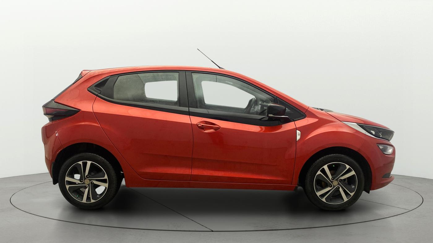 2020 Tata ALTROZ XZ PETROL, Petrol, Manual, 30,067 km, Right Side View