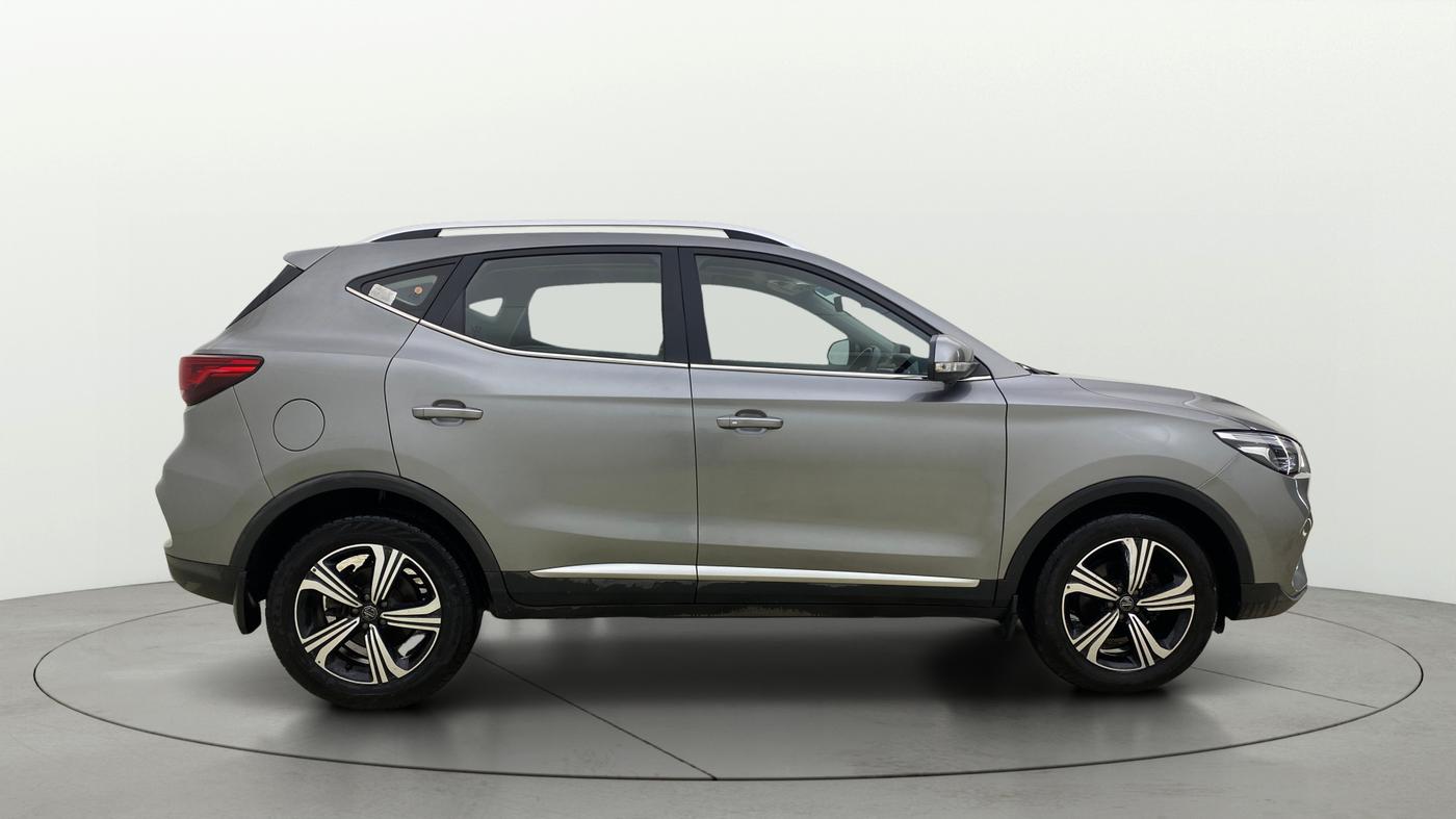 2022 MG ASTOR SHARP 1.5 CVT, Petrol, Automatic, 32,854 km, Right Side View