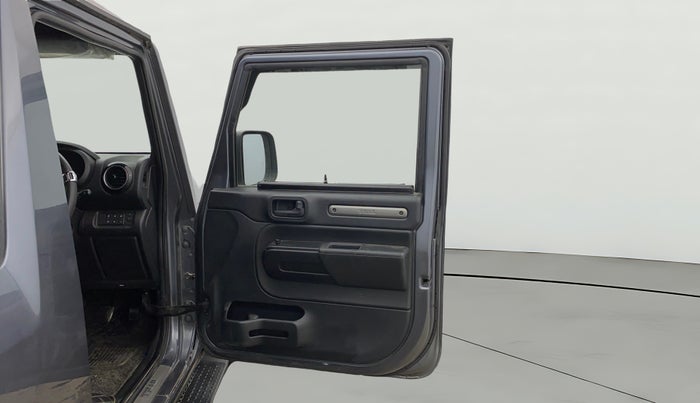 2022 Mahindra Thar LX HARD TOP 4WD MT, Diesel, Manual, 52,746 km, RHS Front Door