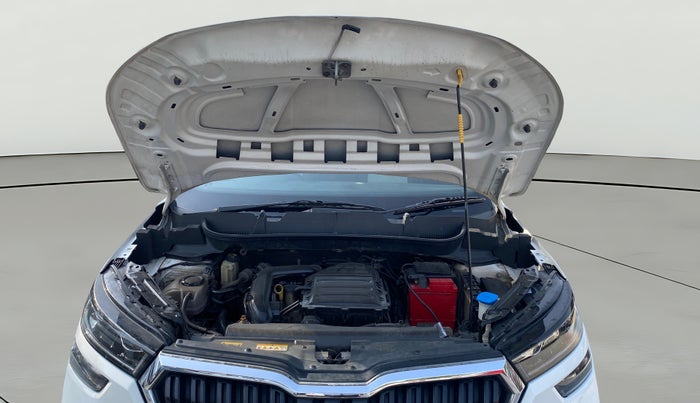 2022 Skoda KUSHAQ AMBITION 1.0L TSI AT, Petrol, Automatic, 71,837 km, Open Bonet