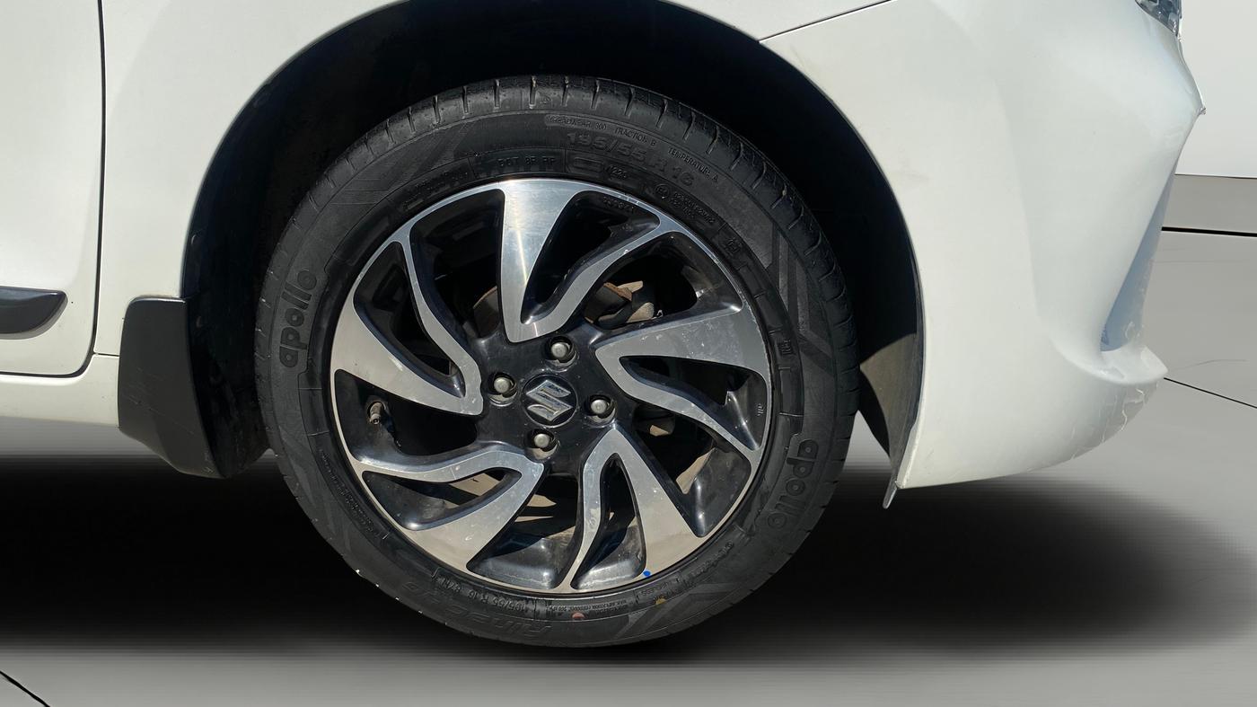 2020 Maruti Baleno ZETA PETROL 1.2, Petrol, Manual, 44,149 km, Right Front Wheel
