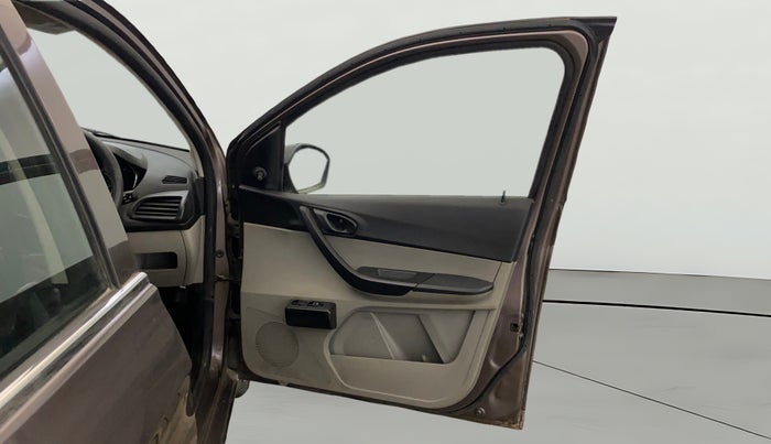 2019 Tata Tiago XE PETROL, Petrol, Manual, 42,074 km, RHS Front Door