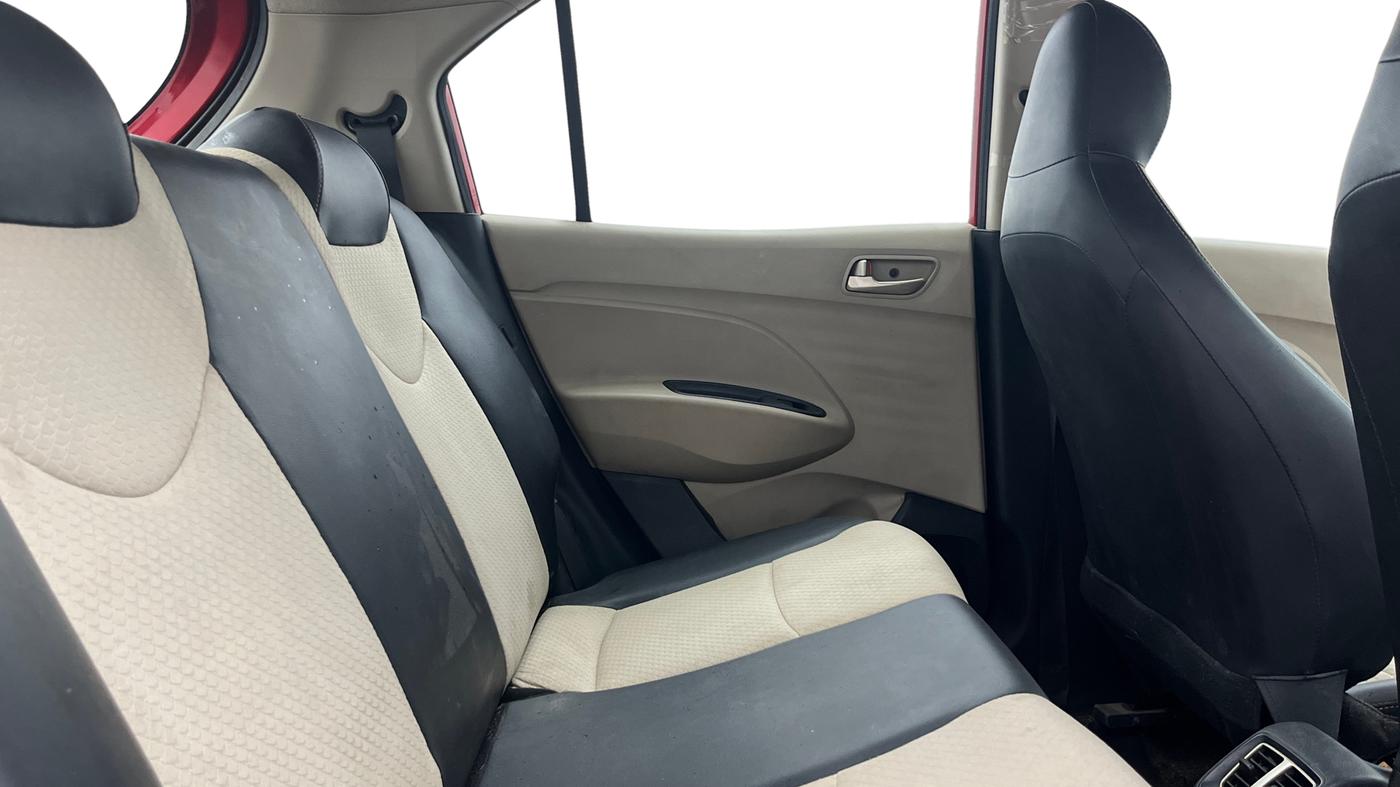 2019 Hyundai NEW SANTRO SPORTZ MT, Petrol, Manual, 18,703 km, Right Side Rear Door Cabin