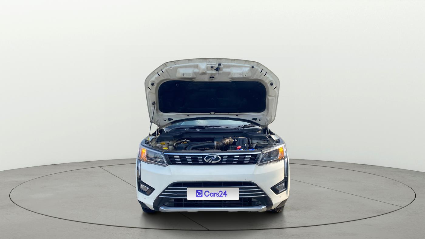 2019 Mahindra XUV300 W8 (O) 1.5 DIESEL, Diesel, Manual, 48,713 km, Open Bonet