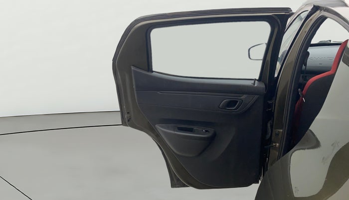 2021 Renault Kwid RXT 1.0 (O), Petrol, Manual, 48,221 km, LHS Rear Door