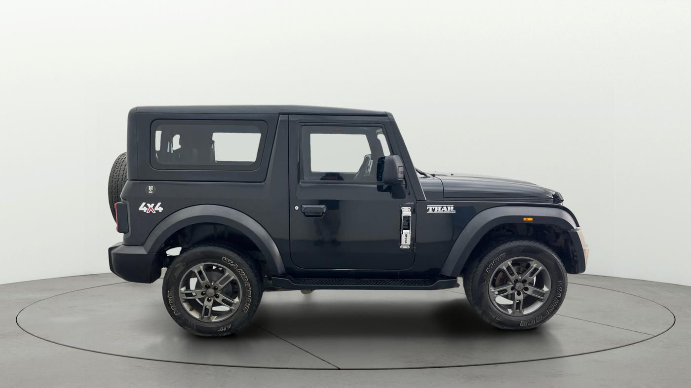 2022 Mahindra Thar LX PETROL HT 4WD AT, Petrol, Automatic, 67,152 km, Right Side View
