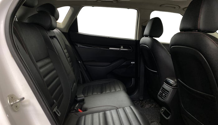 2022 KIA SELTOS GTX PLUS DCT 1.4 PETROL, Petrol, Automatic, 40,060 km, Right Side Rear Door Cabin