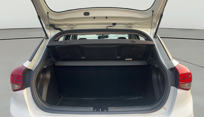 2018 Hyundai Elite i20 ASTA 1.2 (O), Petrol, Manual, 65,406 km, Boot Open Zoomed View