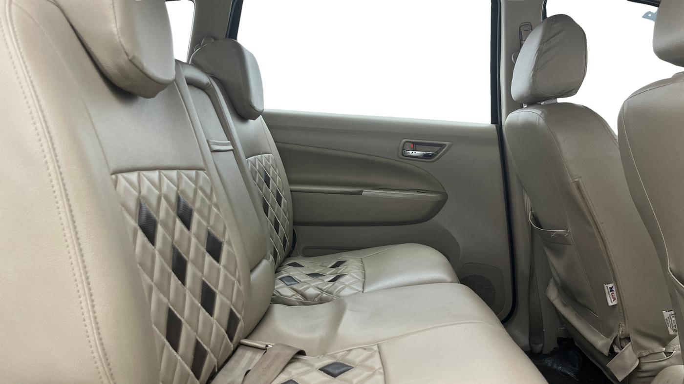 2018 Maruti Ertiga VDI SHVS, Diesel, Manual, 74,008 km, Right Side Rear Door Cabin
