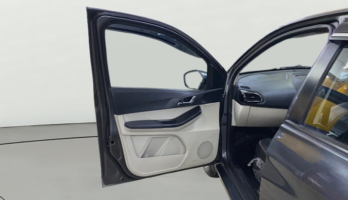2023 Tata Tiago XZ PLUS PETROL, Petrol, Manual, 31,507 km, LHS Front Door