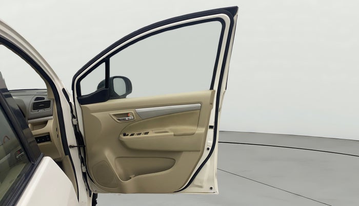 2017 Maruti Ertiga VDI SHVS, Diesel, Manual, 47,964 km, RHS Front Door