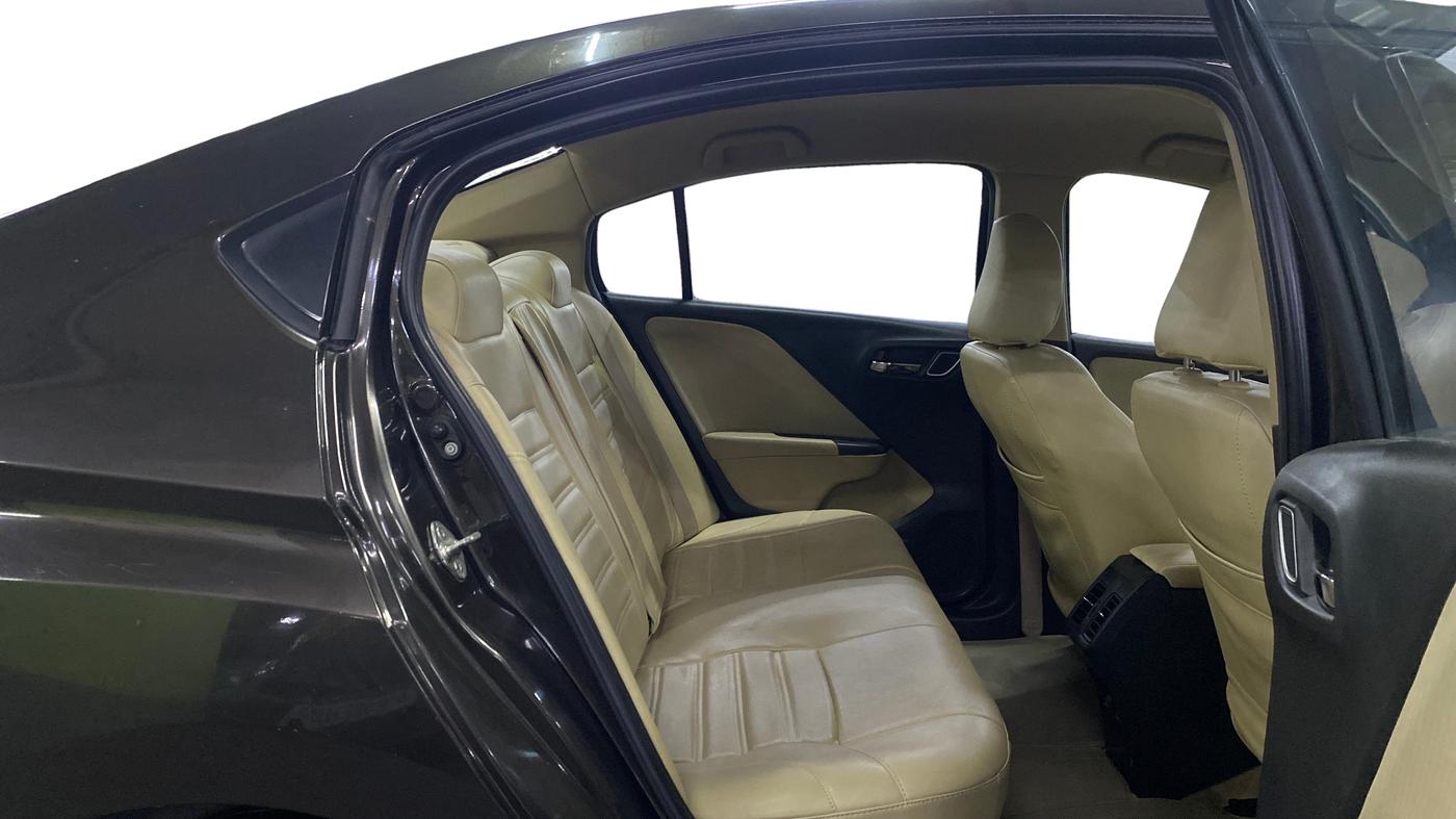 2018 Honda City 1.5L I-VTE V CVT, Petrol, Automatic, 77,751 km, Right Side Rear Door Cabin