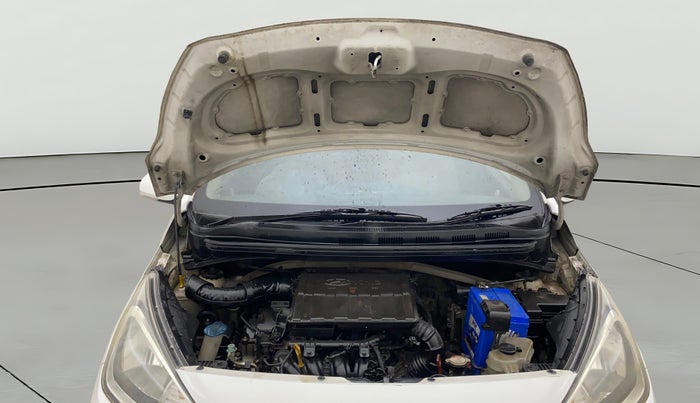 2015 Hyundai Xcent SX AT 1.2 (O), Petrol, Automatic, 80,432 km, Open Bonet