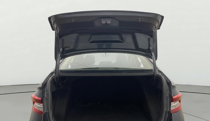 2022 Skoda SLAVIA ACTIVE 1.0L TSI MT, Petrol, Manual, 59,236 km, Boot Door Open