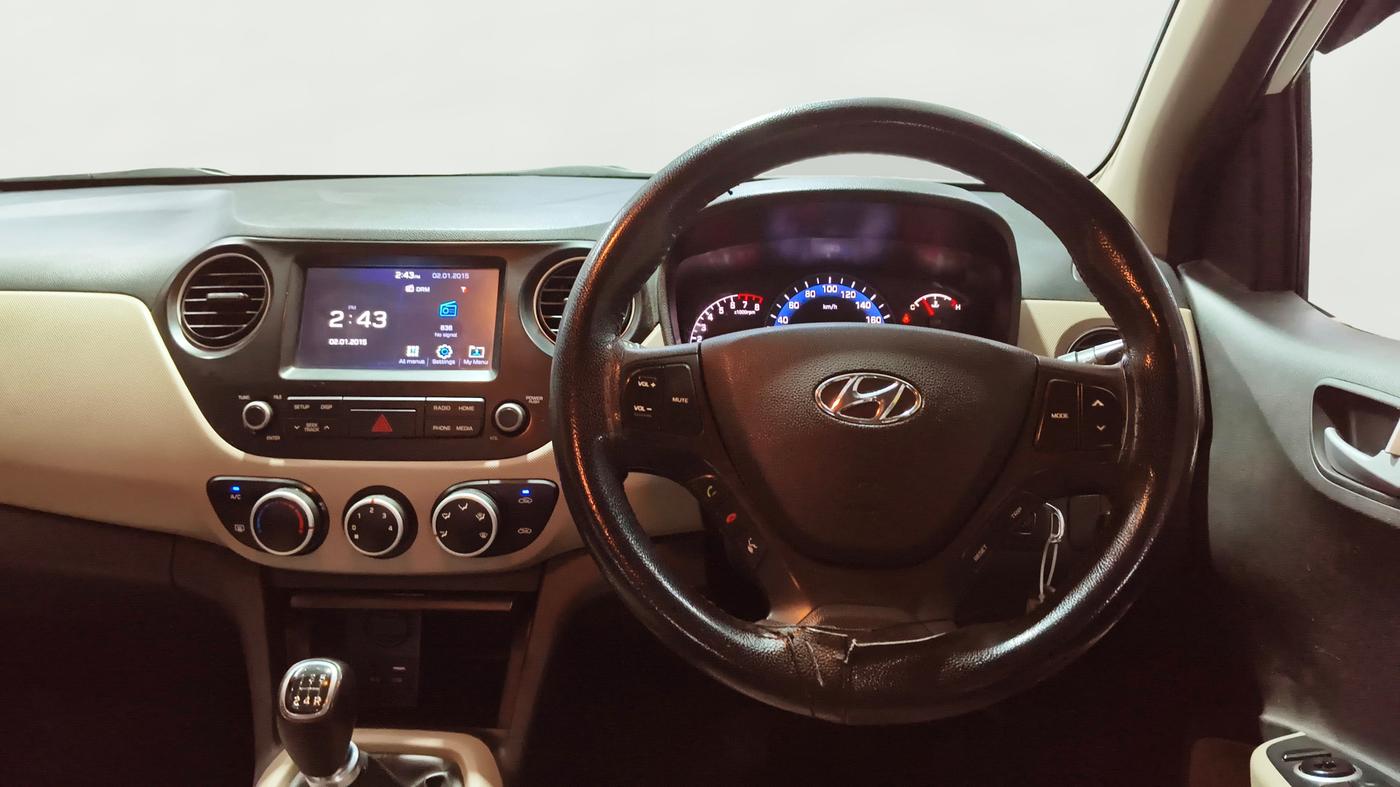 2017 Hyundai Xcent SX 1.2, CNG, Manual, 98,544 km, Steering Wheel Close Up