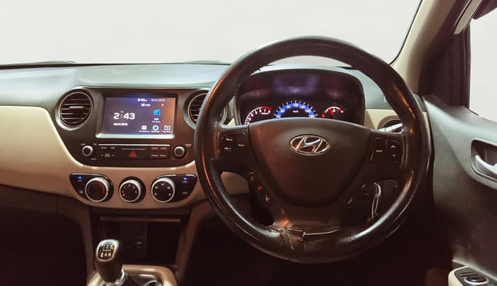 2017 Hyundai Xcent SX 1.2, CNG, Manual, 98,544 km, Steering Wheel Close Up