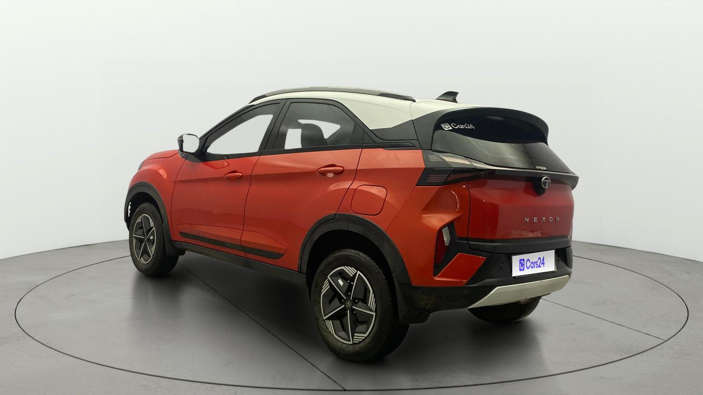 2024 Tata NEXON CREATIVE+ SUNROOF AMT DUAL TONE 1.2 PETROL, Petrol, Automatic, 15,620 km, Left Back Diagonal