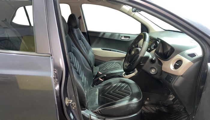 2016 Hyundai Grand i10 SPORTZ 1.1 CRDI, Diesel, Manual, 86,720 km, Right Side Front Door Cabin