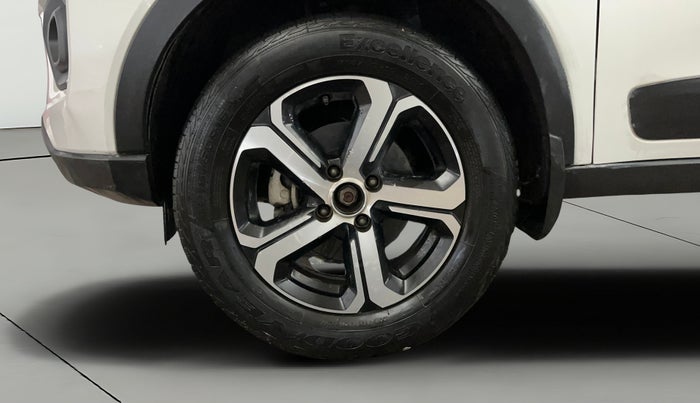 2022 Tata NEXON XZ PLUS PETROL SUNROOF, Petrol, Manual, 17,310 km, Left Front Wheel