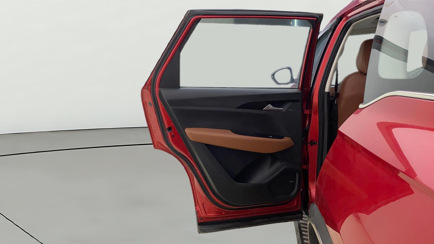 2020 MG HECTOR PLUS SHARP 1.5 PETROL TURBO DCT 6-STR, Petrol, Automatic, 28,230 km, LHS Rear Door