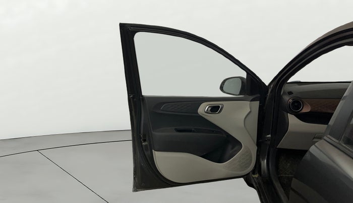 2021 Hyundai AURA SX 1.2, Petrol, Manual, 46,544 km, LHS Front Door